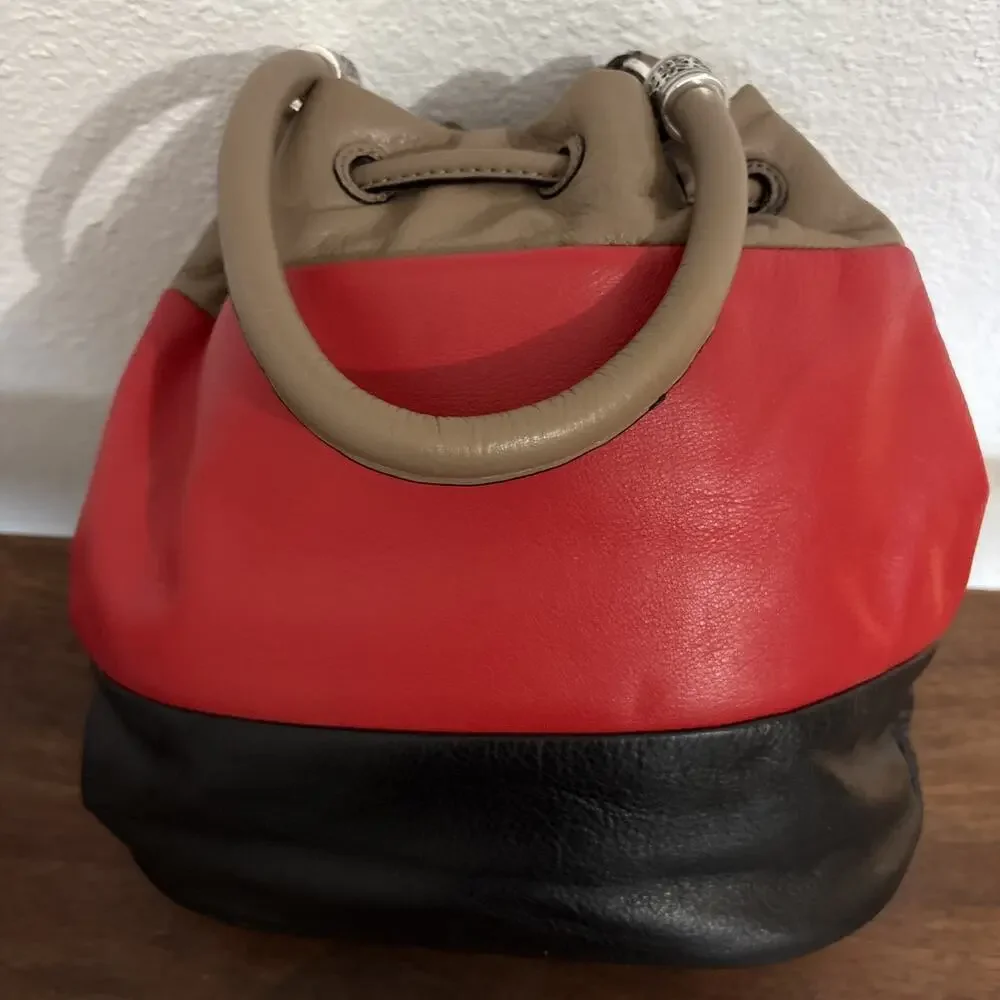Brighton brody bucket
